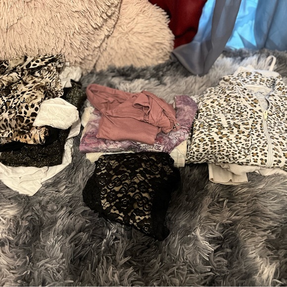 Bulk clothes size 0, - Picture 2 of 15